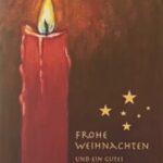 Weihnachtskarte mit brennender roter kerze auf dunklem Grund mit goldener Schrift und Sternchen
